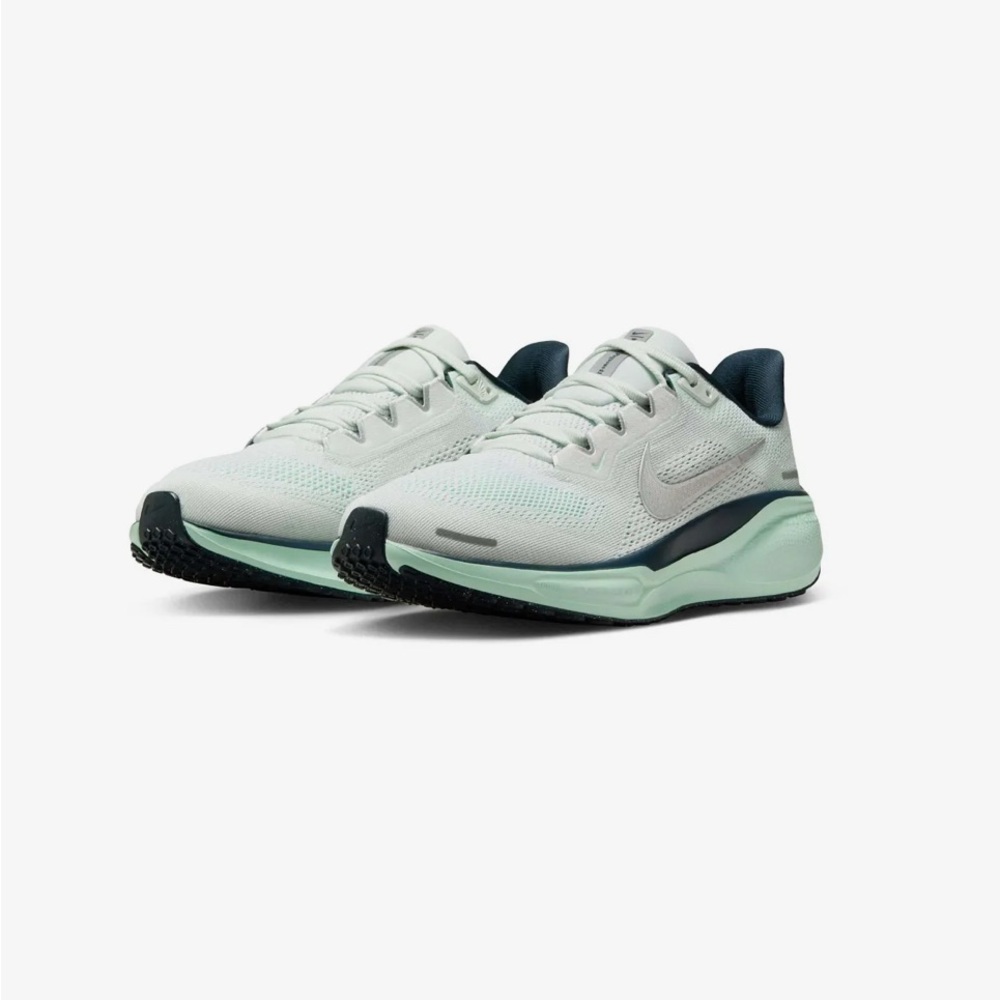 Nike Pegasus 41 - almost like new